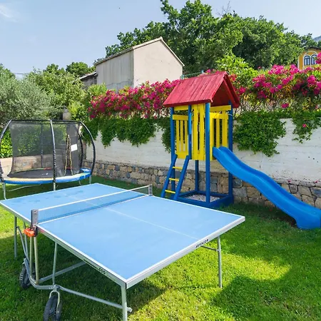 Apartament Three-bedroom In *